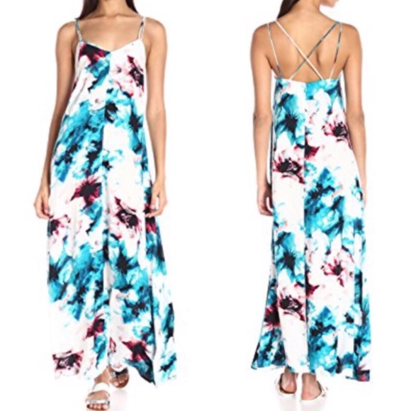 Olive & Oak floral dress perfect for beach wedding - Picture 2 of 4